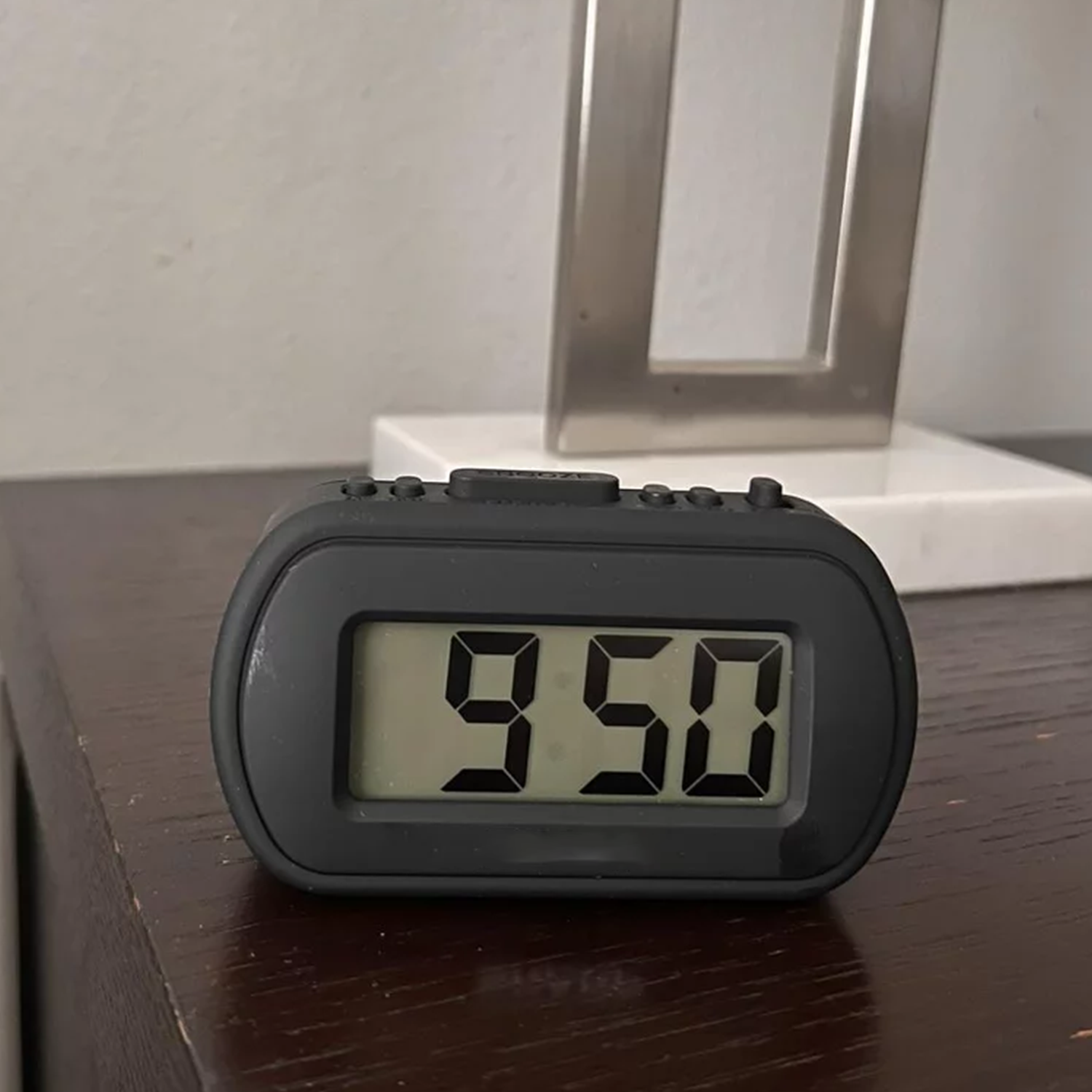 Compact Digital Desktop Alarm Clock, Lcd Time Display With Gentle Wake Alarm, Snooze Function And Activable Backlight